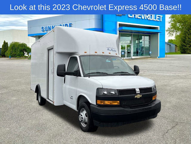 2023 Chevrolet Express Commercial Cutaway 15' DRW Baybridge