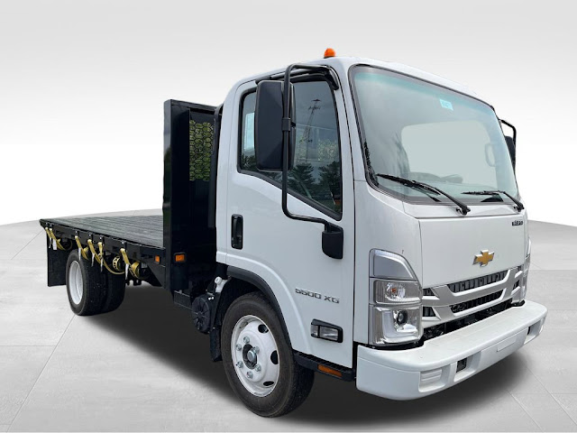 2025 Chevrolet 5500 XG LCF Gas Base
