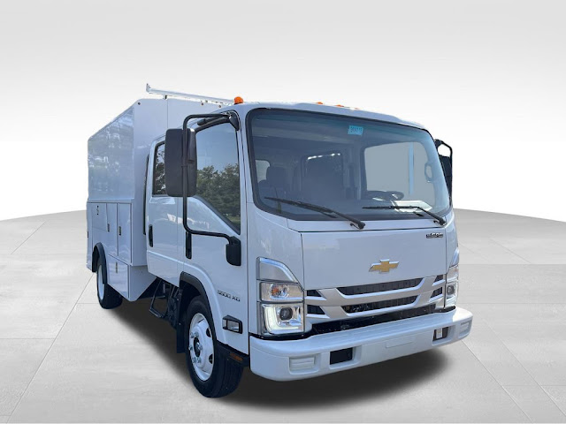 2025 Chevrolet 5500 XG LCF Gas Base