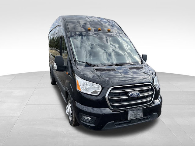 2021 Ford Transit Passenger Wagon XLT