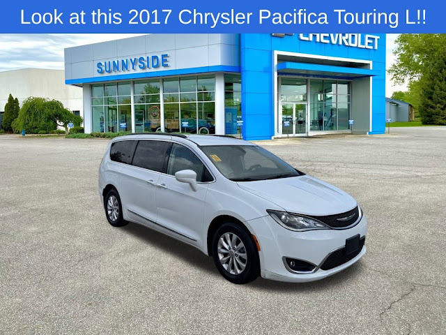 2017 Chrysler Pacifica Touring-L