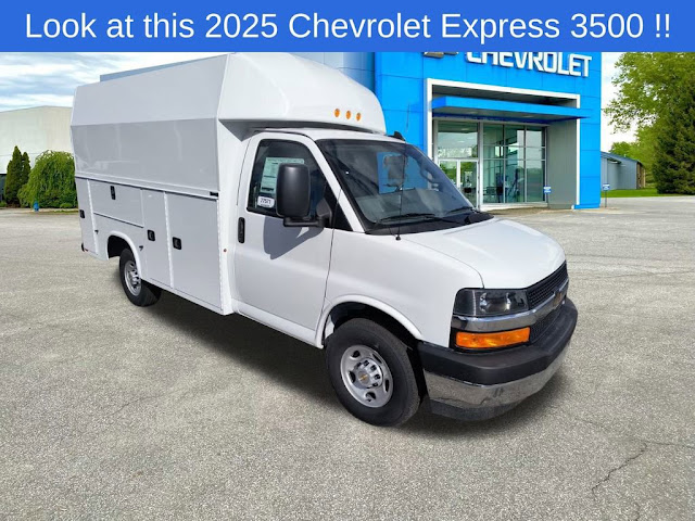2025 Chevrolet Express Commercial Cutaway Work Van
