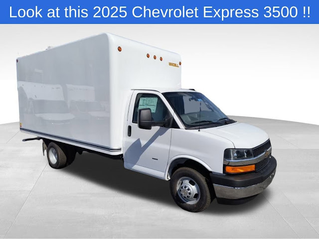 2025 Chevrolet Express Commercial Cutaway Work Van 15' Unicell