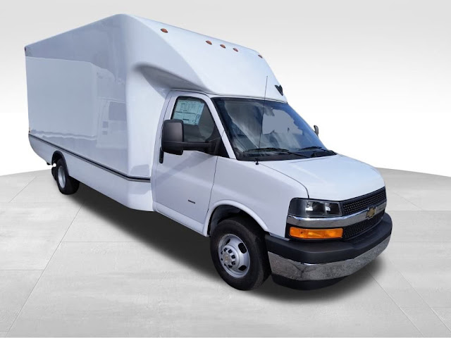 2025 Chevrolet Express Commercial Cutaway Work Van