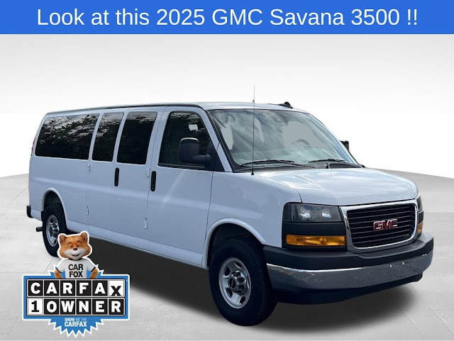 2025 GMC Savana Passenger LT