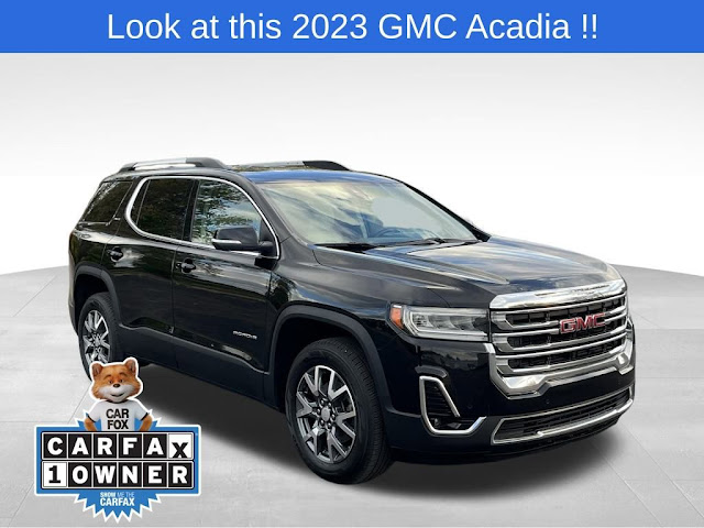 2023 GMC Acadia SLT