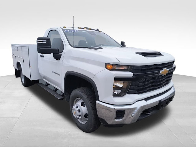 2024 Chevrolet Silverado 3500HD CC Work Truck