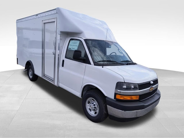 2026 Chevrolet Express Commercial Cutaway Work Van