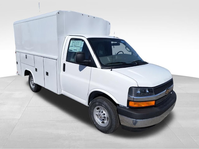 2026 Chevrolet Express Commercial Cutaway Work Van