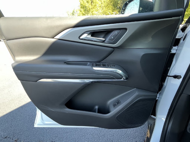 2027 Chevrolet Traverse AWD LT